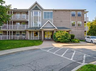 83 Kearney Lake Rd #306, Halifax, NS B3M4E6