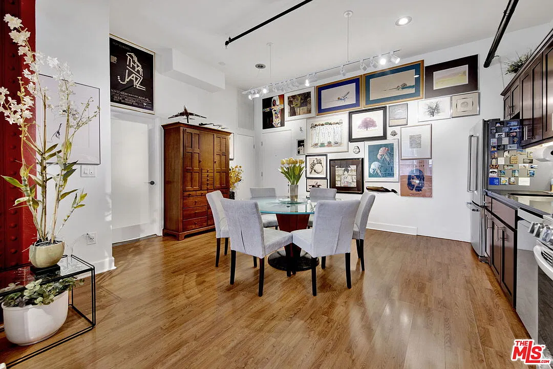 1 bed, 1.0 bath, 940 sqft, $2,950 — Photo 3