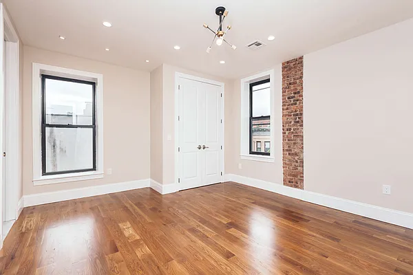 Rented by Nooklyn NYC LLC | media 14