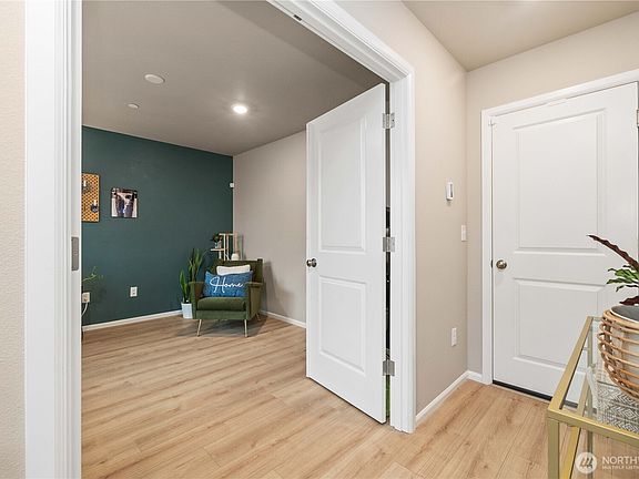 5th image of 22992 SE Cherry Street