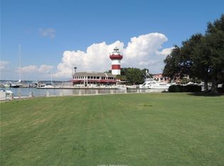 24 Wagon Rd, Hilton Head Island, SC 29928