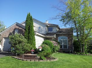 845 Tallgrass Dr, Bartlett, IL 60103