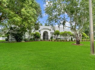 725 Heritage Dr NE, Winter Haven, FL 33881