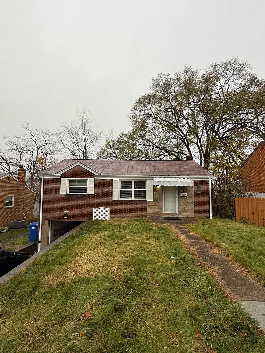 527 Dewalt Dr photo 1