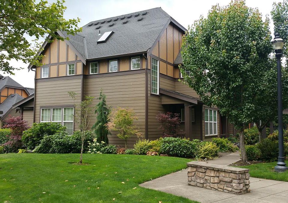 1st image of 799 NE 73rd Ave