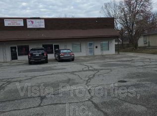 7292 Manslick Rd, Louisville, KY 40214