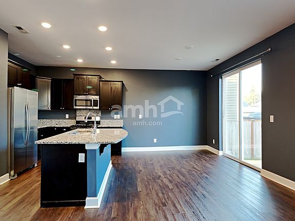 4th image of 18507 18th Ave E