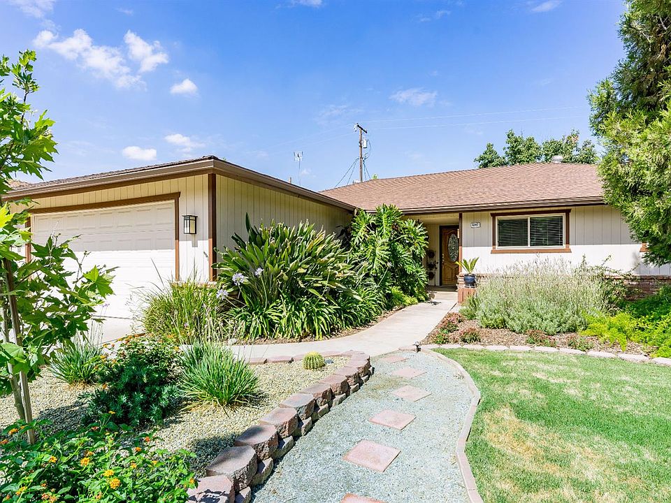 1st image of 6347 N Del Mar Ave