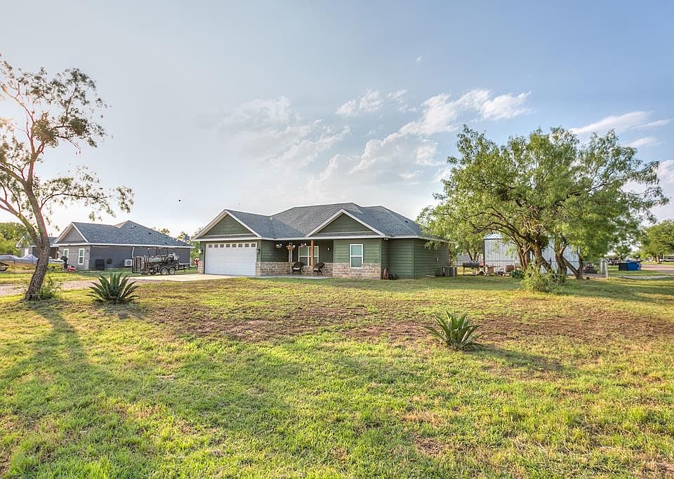 1st image of 7638 Skylark Ln