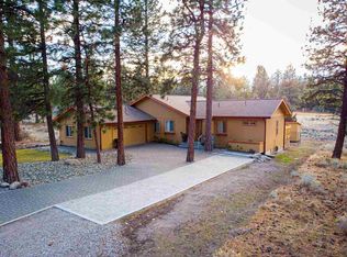 17217 Douglas Ct, Weed, CA 96094