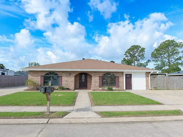 209 Denning Dr, Houma, LA 70360
