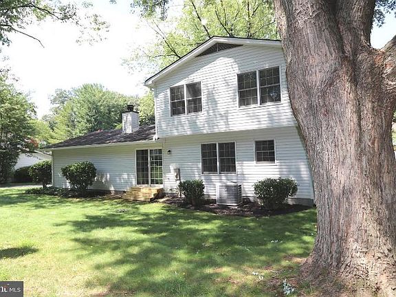 2nd image of 10913 Carters Oak Way