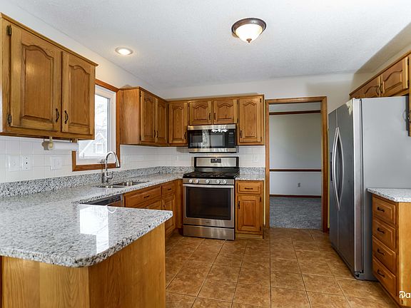 2nd image of 6439 Aminda St