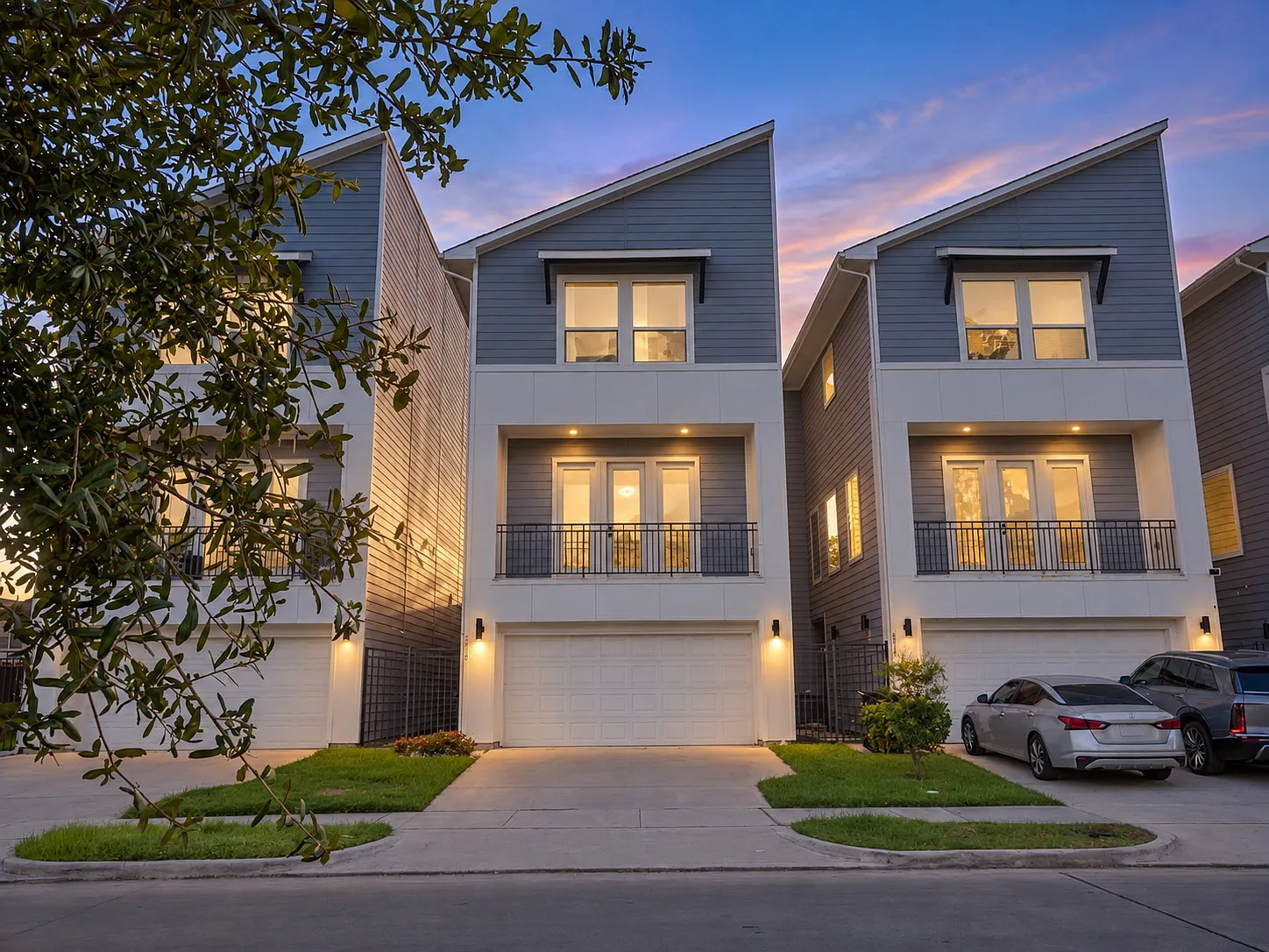 3 bed, 3.5 bath, 1978 sqft, $2,890 — Photo 1