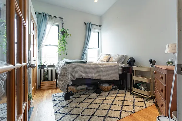 Rented by Dream Space Realty | media 17