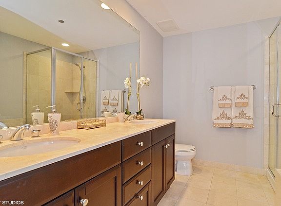 4th image of 530 N Lake Shore Dr APT 906