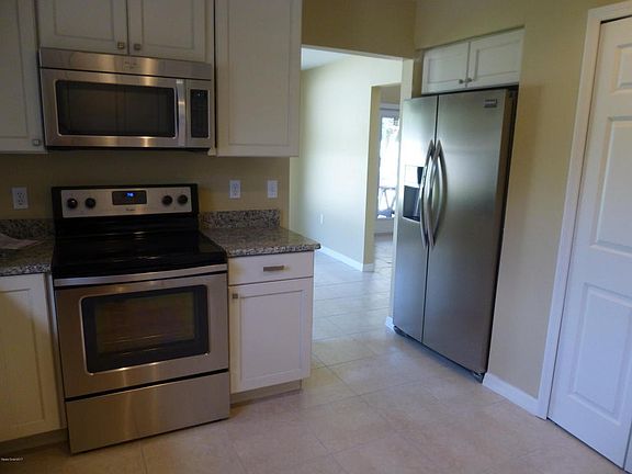 5th image of 1399 Tilberg Ave NW