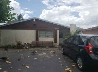 10502 SW 22nd Ter, Miami, FL 33165