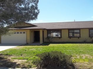 17035 Cherryhill Dr, Victorville, CA 92395