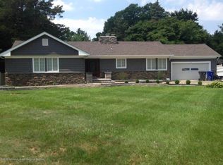 5 Magnolia Ln, Toms River, NJ 08753