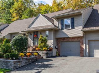 32 Allison Way, Emerson, NJ 07630