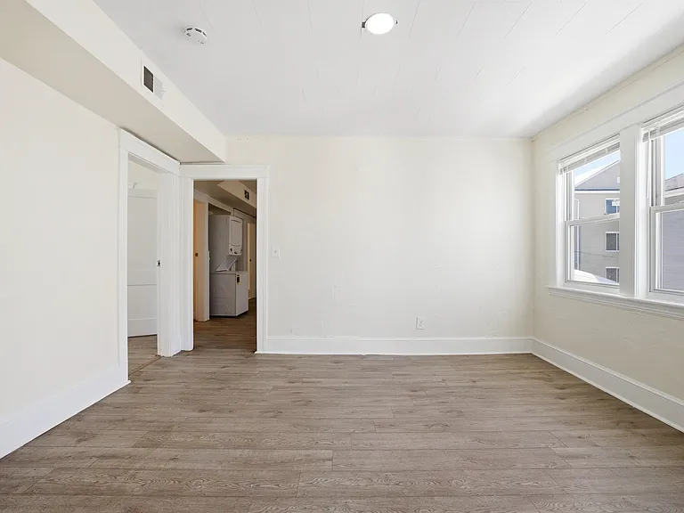 12 Hillside St #3 — Photo 9