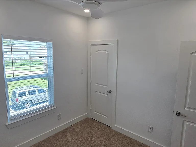 1475 Ferguson Way #A — Photo 13