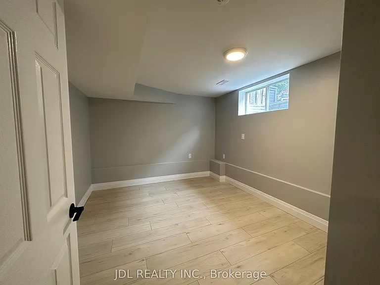 46 Monique Cres N #BASEMENT — Photo 10