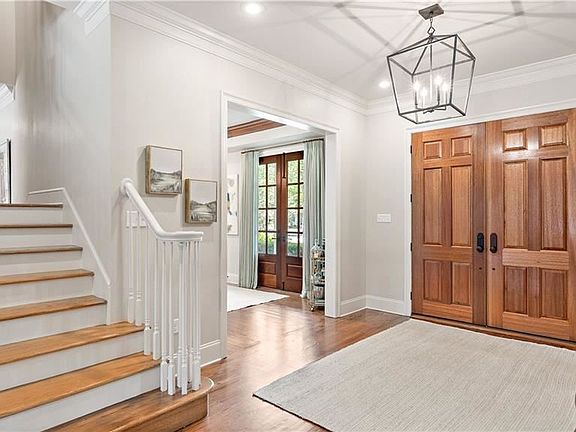 5th image of 78 Riverdale Dr