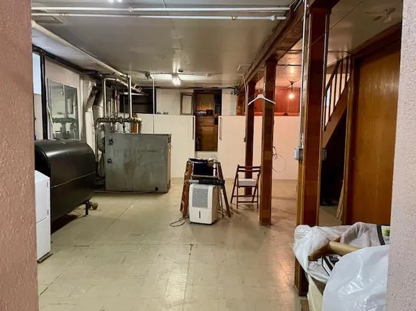 53-80 72nd Place image 9 of 13