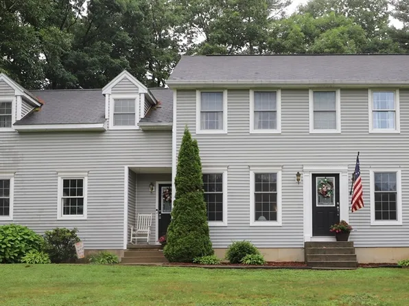 30 Sylvan Cir, Belchertown, MA 01007