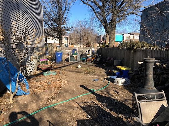 3rd image of 2009 Berkshire Cir #15