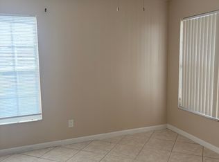 177 Santa Clara Dr APT 2, Naples, FL 34104