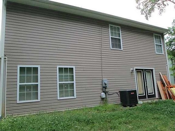 2nd image of 13 Saint John Ct