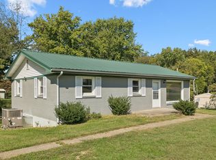 54 Ferguson Hill Rd, Lafayette, TN 37083