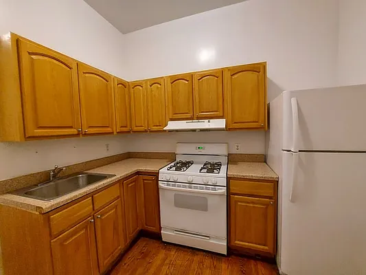 Rented by Corcoran | media 10