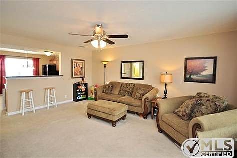 4th image of 3026 London View Dr