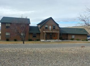 903 E Norman Rd, Yakima, WA 98901