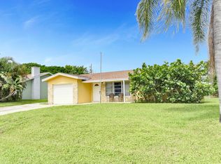 223 SW 11th Ave, Boynton Beach, FL 33435