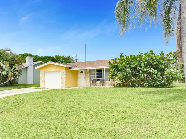 223 SW 11th Avenue, Boynton Beach, FL 33435