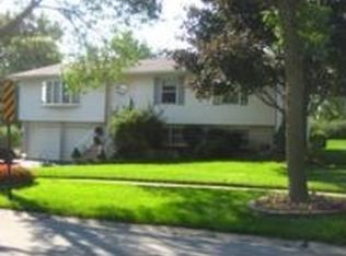 1721 Oxnard Dr, Downers Grove, IL 60516