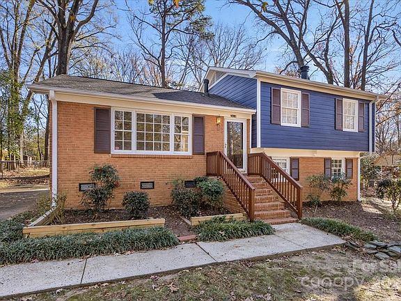 4th image of 2418 Vista Dr