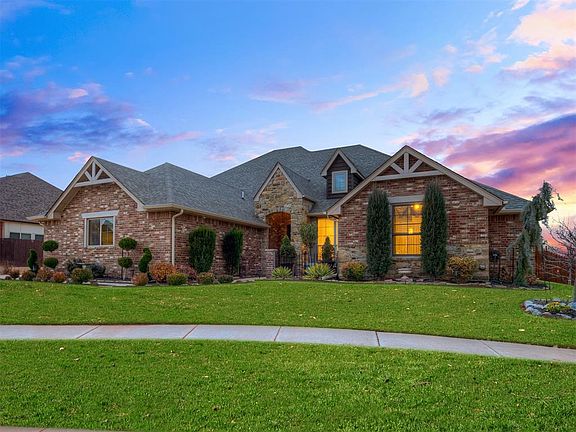 4th image of 19113 Chestnut Oak Dr
