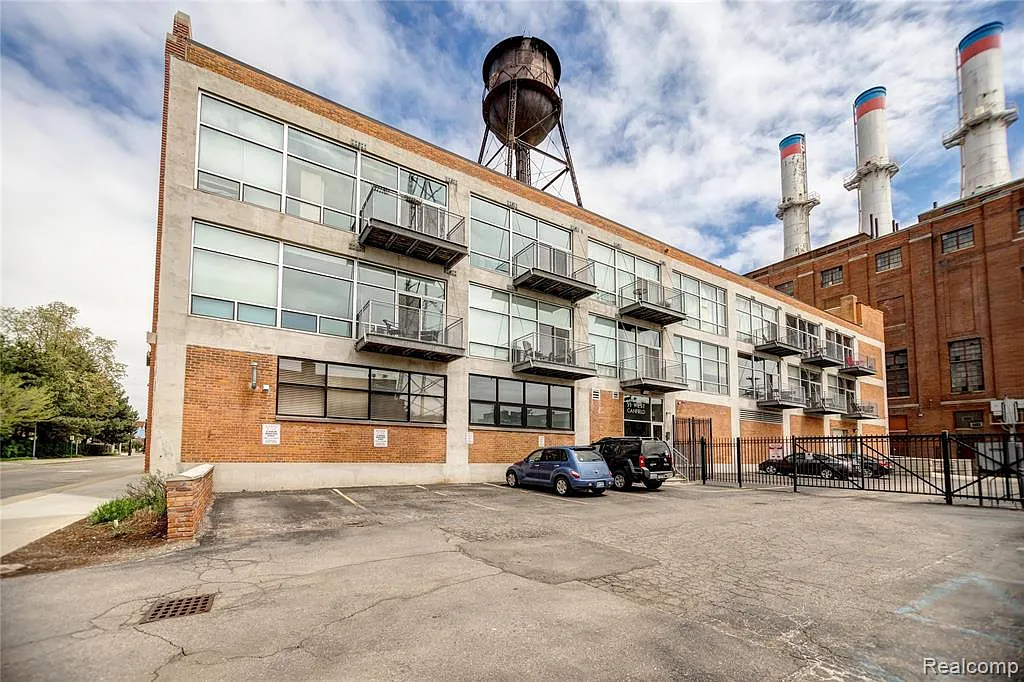 Studio, 1.0 bath, 822 sqft, $1,850 — Photo 2