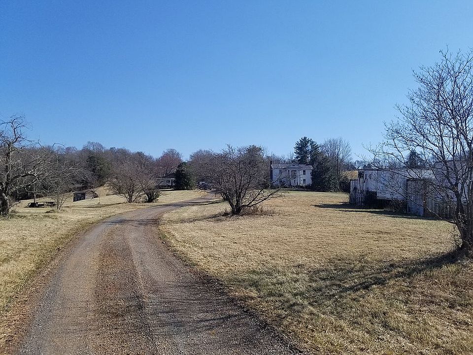 2nd image of 21250 River Rd