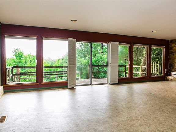 5th image of 1657 Cherry Creek Dr