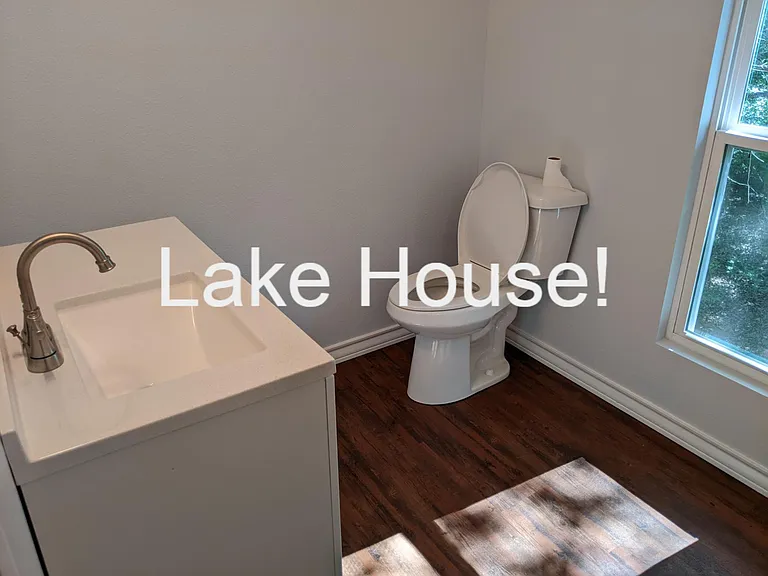 7464 Love Cir — Photo 21