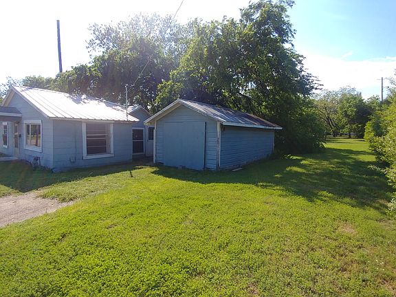 4th image of 1110 N Mill St