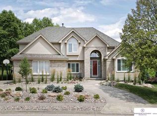 5815 S 119th Plz, Omaha, NE 68137