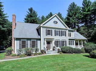 49 Old Stone Xing, West Simsbury, CT 06092